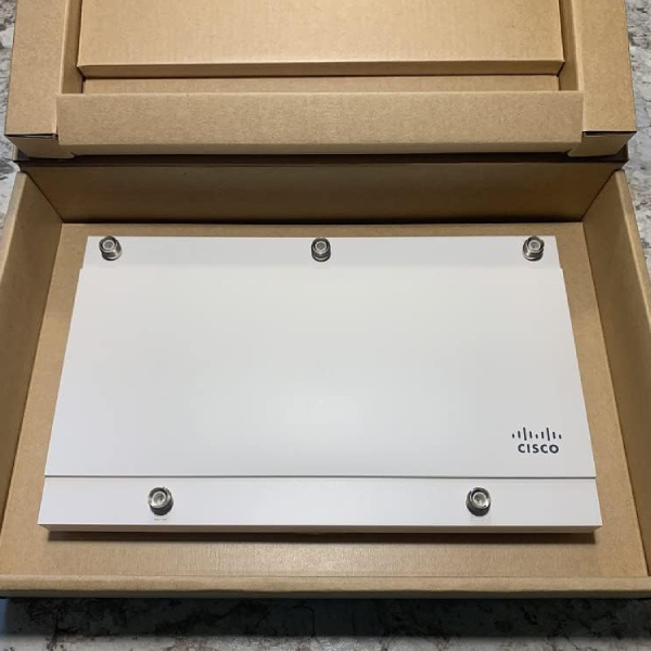 Cisco Meraki MR42E wireless access point in Saudi Arabia